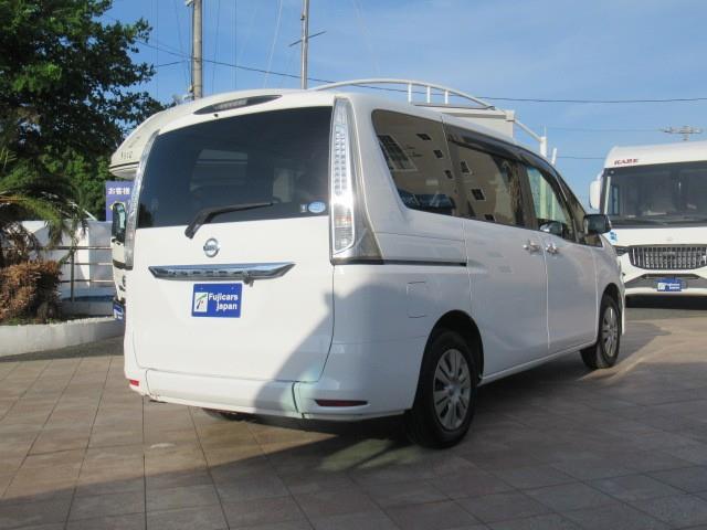 日産 セレナ