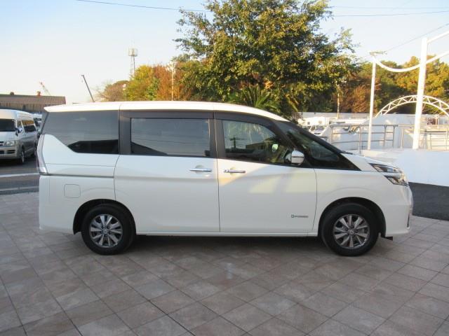 日産 セレナ