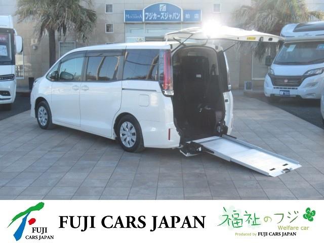 ノア 福祉車両 ウェルキャブ 車いす3列目固定