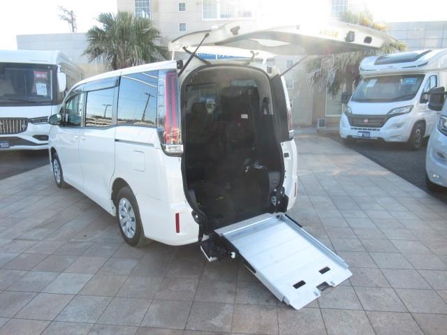 トヨタ ノア