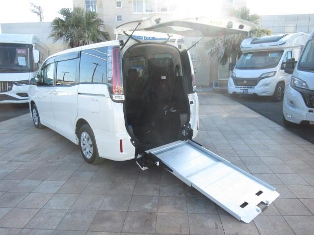 トヨタ ノア