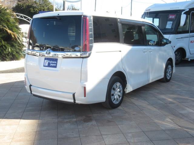 トヨタ ノア