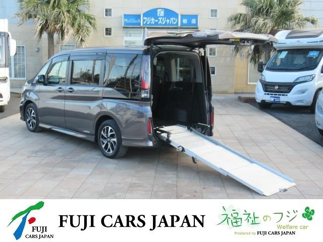 ステップワゴン 福祉車両 スパーダ 車いす2列目1基
