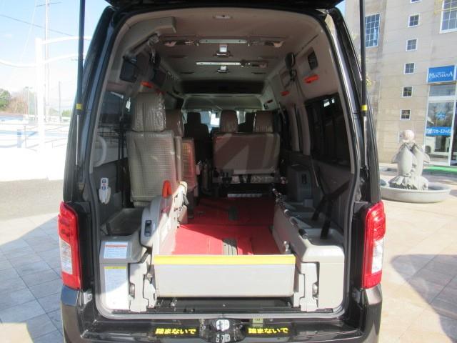 日産 NV350キャラバン