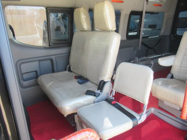 日産 NV350キャラバン