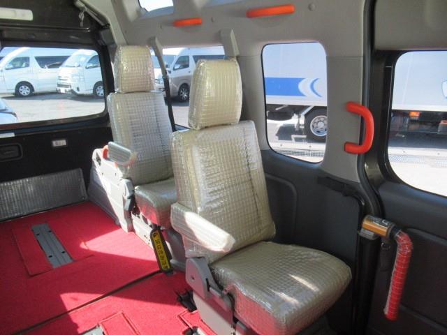 日産 NV350キャラバン
