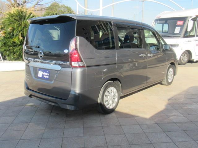 日産 セレナ