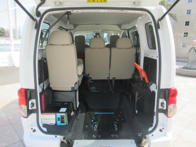 日産 NV200バネット