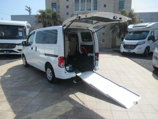 日産 NV200バネット