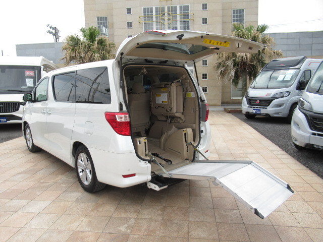 トヨタ アルファード