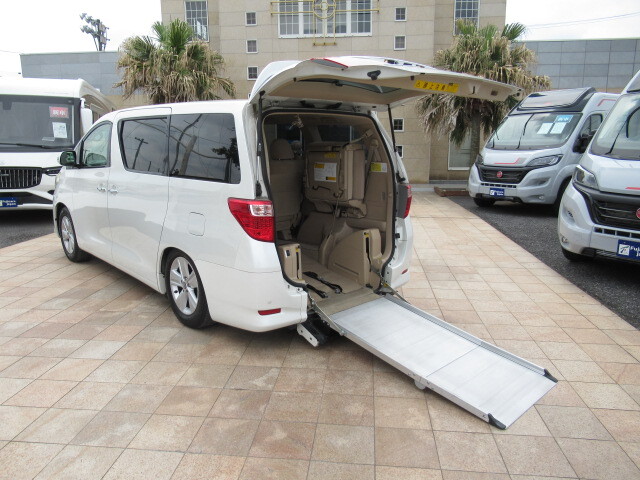 トヨタ アルファード