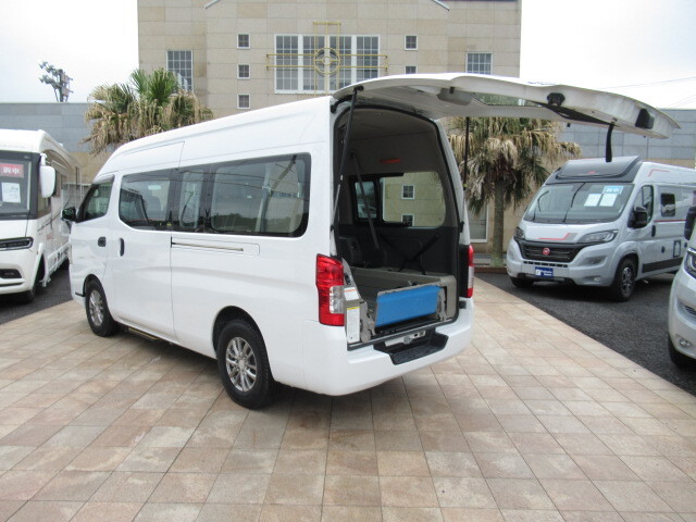 日産 NV350キャラバン