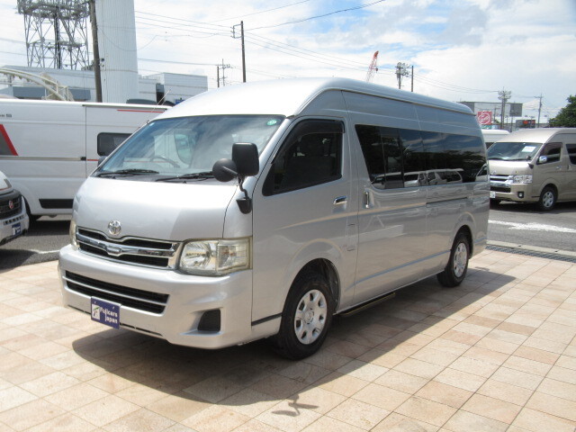 トヨタ ハイエース