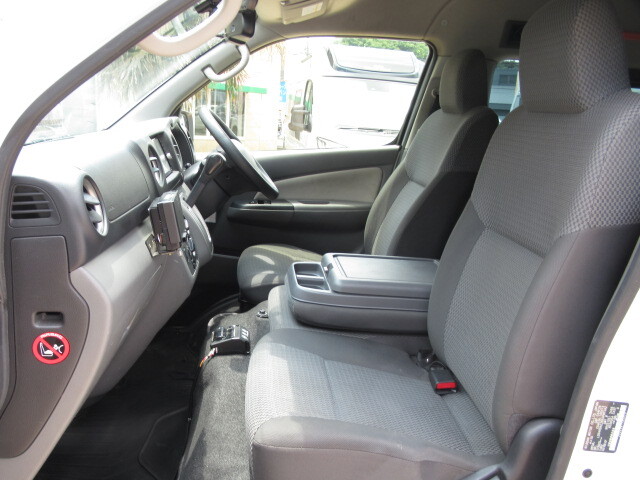 日産 NV350キャラバン