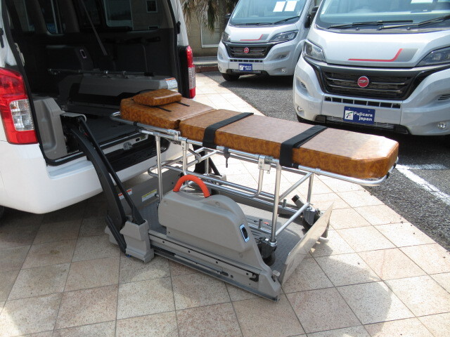 日産 NV350キャラバン