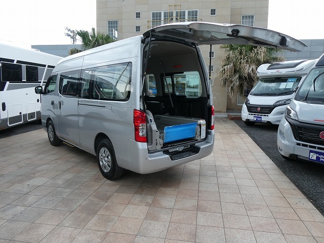 日産 NV350キャラバン