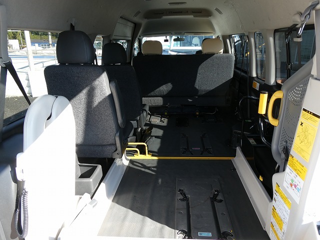 トヨタ ハイエース