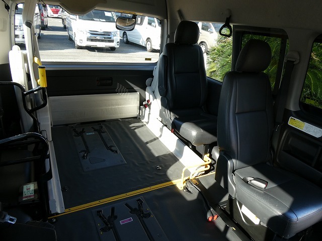 トヨタ ハイエース