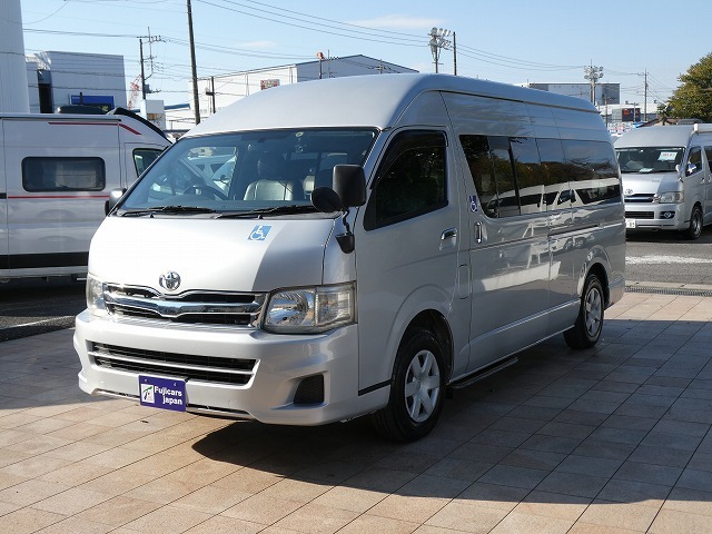 トヨタ ハイエース