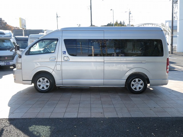 トヨタ ハイエース