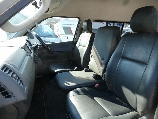 トヨタ ハイエース