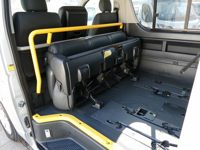 トヨタ ハイエース