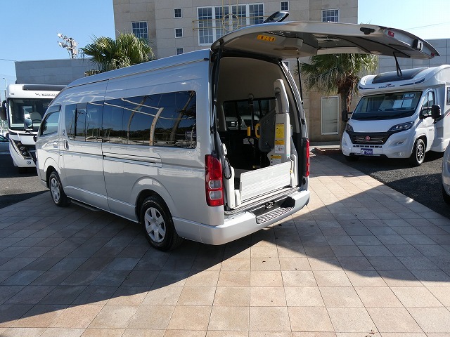 トヨタ ハイエース