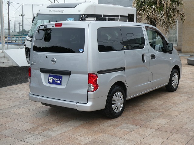 日産 NV200バネット