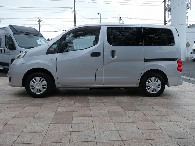 日産 NV200バネット