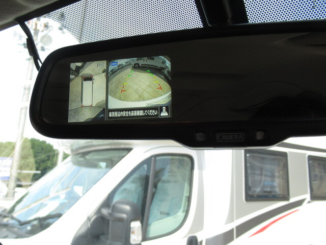 日産 NV350キャラバン