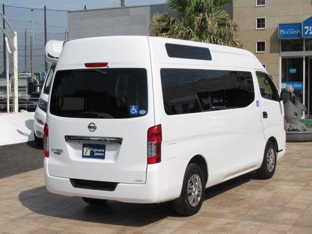日産 NV350キャラバン