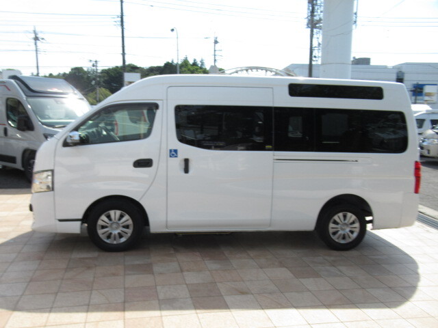 日産 NV350キャラバン