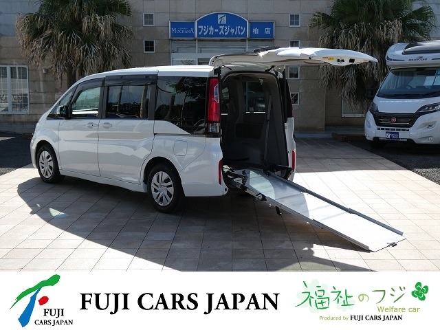 ステップワゴン 福祉車両 スロープ 車いす2列目1基固定