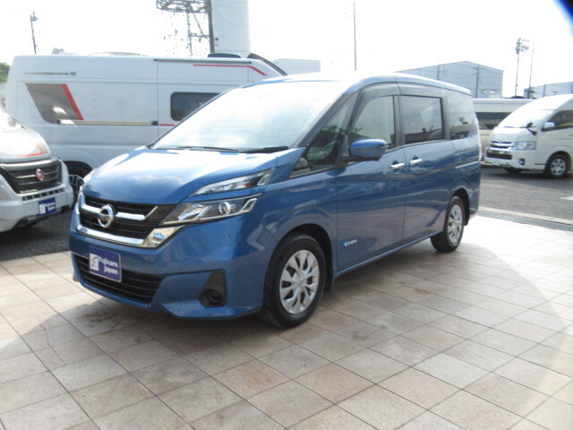 日産 セレナ