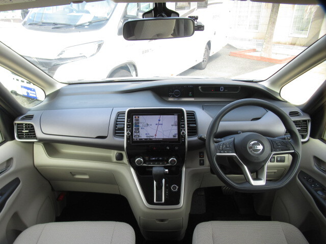 日産 セレナ