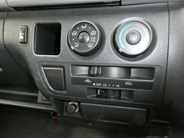 トヨタ ハイエース