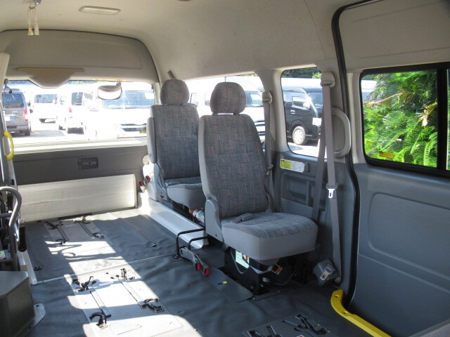 トヨタ ハイエース