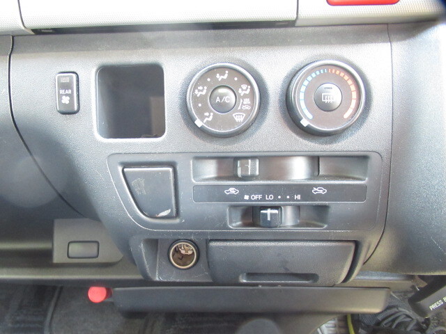 トヨタ ハイエース