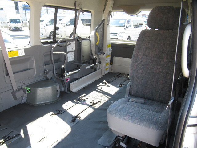 トヨタ ハイエース