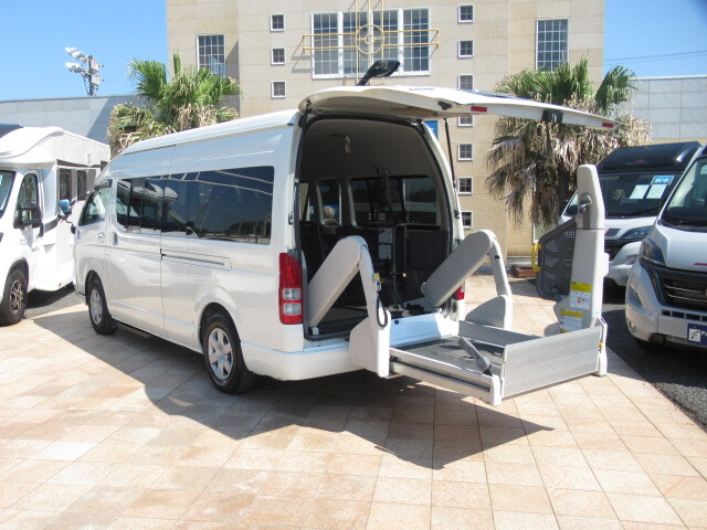 トヨタ ハイエース