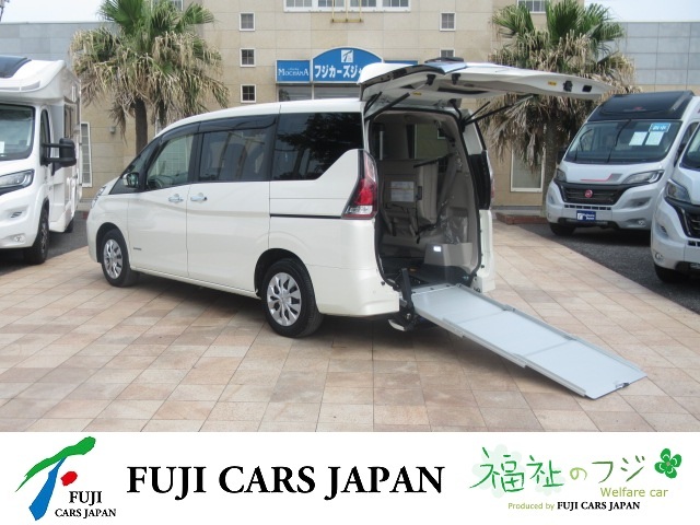 セレナ 福祉車両 チェアキャブ スロープ 車いす1基