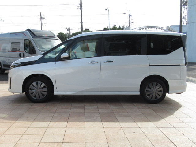 日産 セレナ