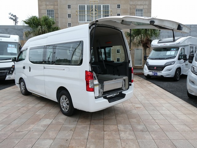 日産 NV350キャラバン