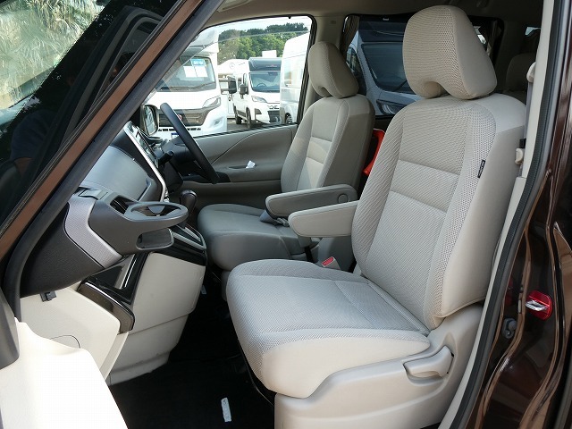 日産 セレナ