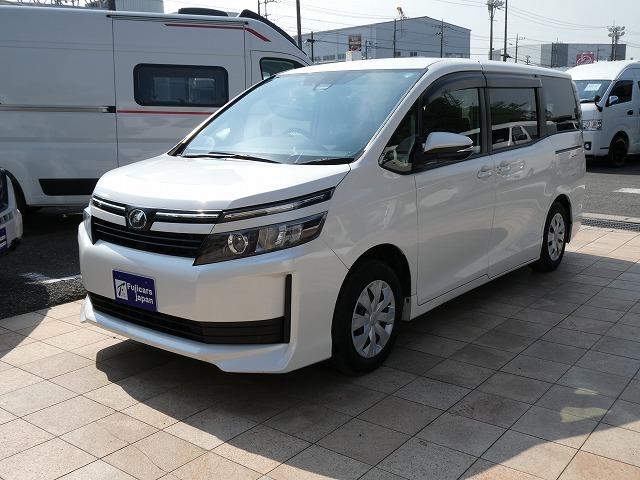 トヨタ ヴォクシー