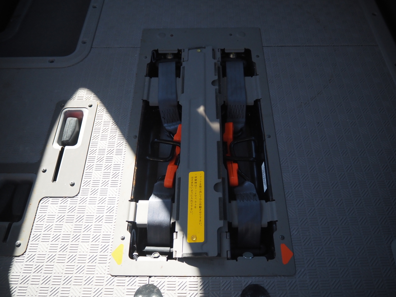 日産 NV350キャラバン