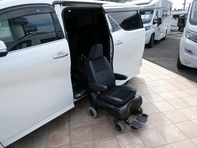 トヨタ ヴェルファイアHV