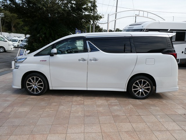 トヨタ ヴェルファイアHV