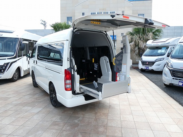 トヨタ ハイエース