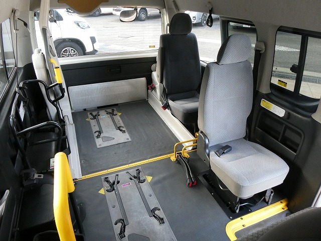 トヨタ ハイエース